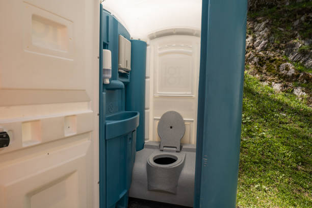 Best Porta potty delivery and setup  in Line Acres, MO